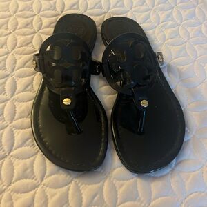 Original Tory Burch sandals in good shape size 5.1/2
